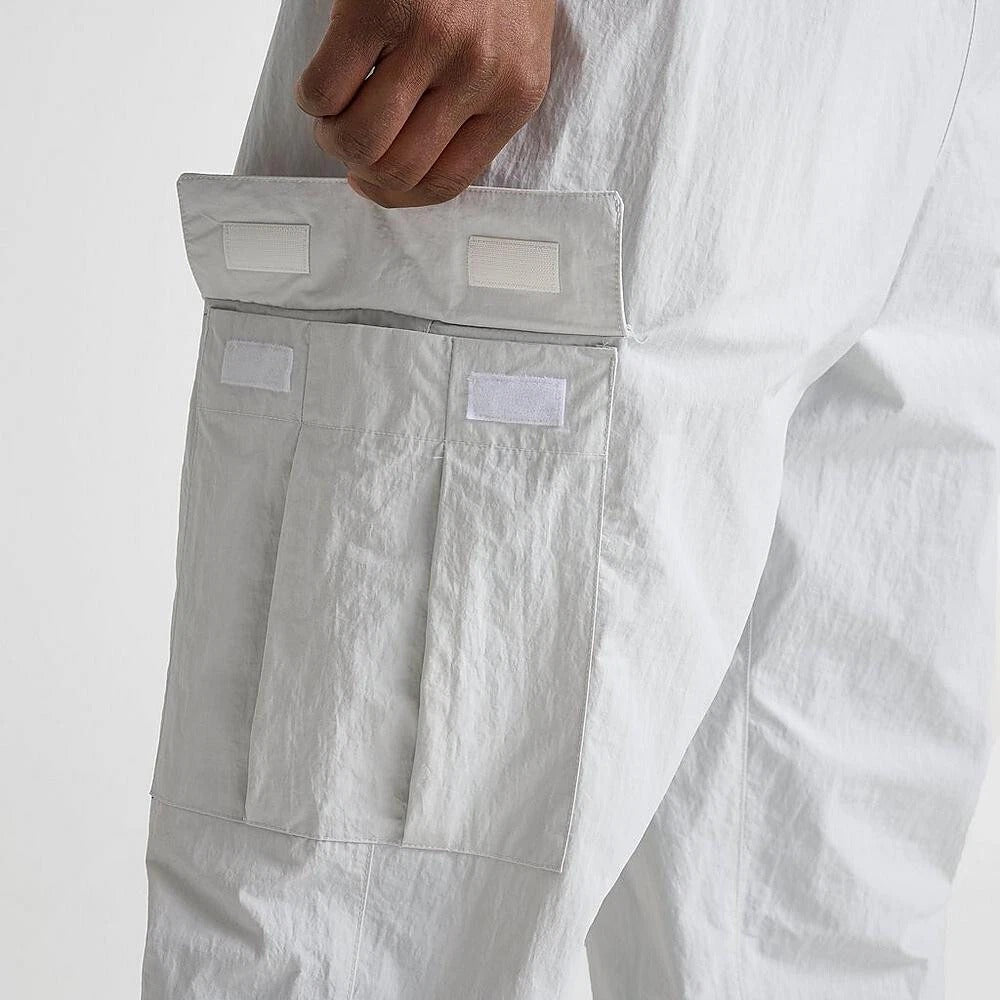 NIKE CLUB WOVEN CARGO PANTS Blanco